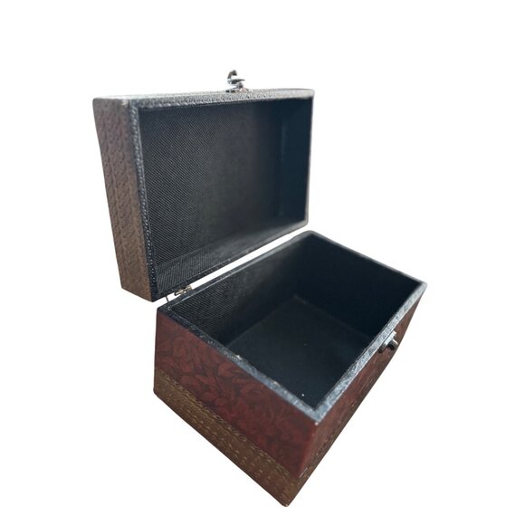 SEASHELL JEWELRY LOT - Vintage Jewelry Box With Assorted Shell & Bead Necklaces - Picture 3 of 16